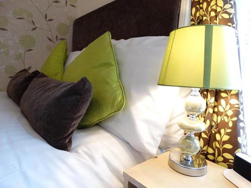 Adelphi Guest House - image 3