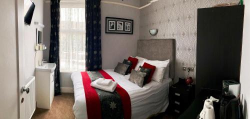Adelphi Guest House - image 14