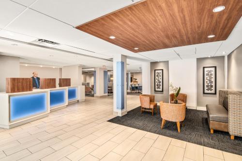 酒店外观, Holiday Inn Express Ft. Lauderdale Cruise-Airport by IHG in 罗德岱堡(FL)