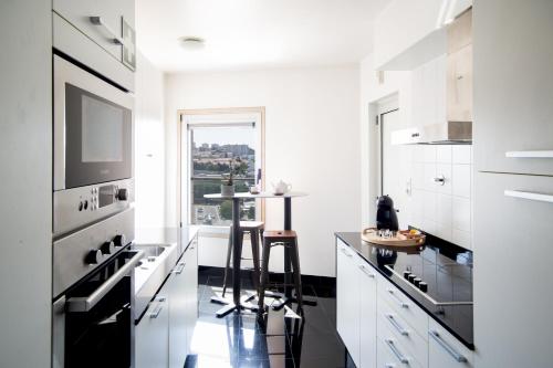 2 bedrooms, 4 beds