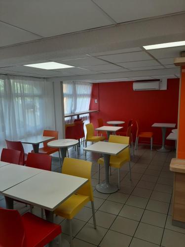 อาหารและเครื่องดื่ม, พรีเมียร์ คลาส คาร์คาสซอนเน่ (Premiere Classe Carcassonne) in การ์กาสซอน