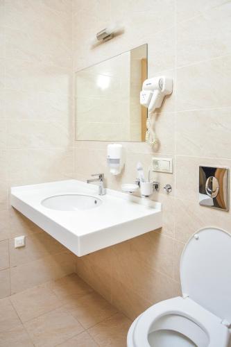 Muller Bach Aparthotel - image 4