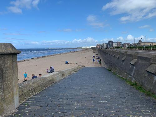 Ayr Apartment with Sea and Countryside views