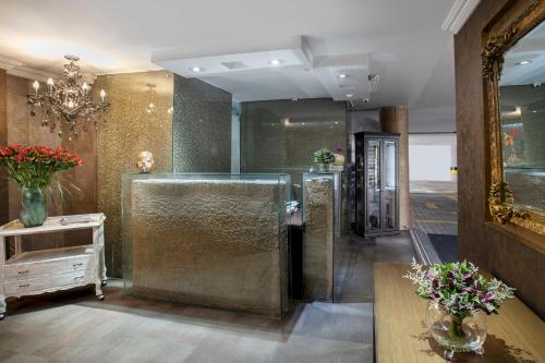 로비, Hotel Picasso Inn in 노스 웨스트 (주거 지역)