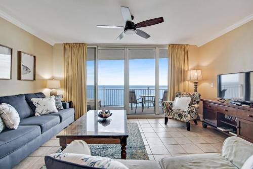 Emerald Beach Resort II - image 4