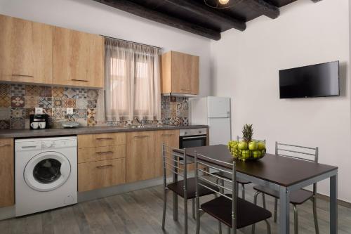 Apartments in the center marasia 1