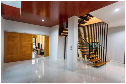 Richly's​ Pool​villa​@Phitsanulok​ in Samo Khae