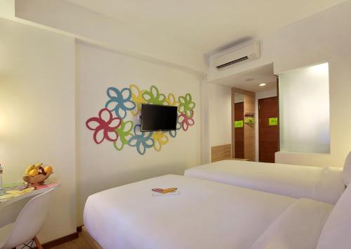 Superior Twin Room image 4