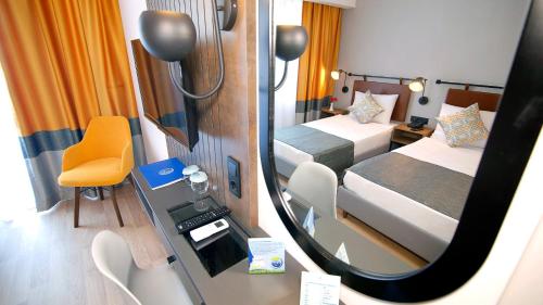 Ramira Joy Hotel Room Type - Triple Room