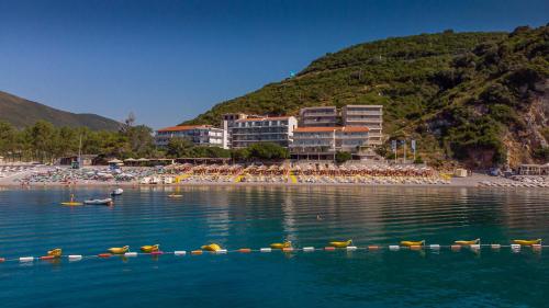 A szálláshely kívülről, Poseidon The Beach Hotel in Budva