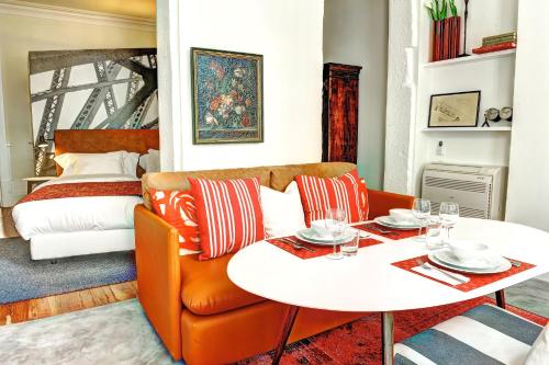 波尔图 Three Houses & Bedrooms 4星级 民宿 大堂