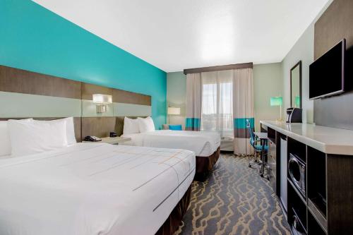 La Quinta Inn & Suites by Wyndham Northlake Ft. Worth