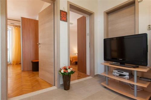 Apartments Marino Gojak - image 4