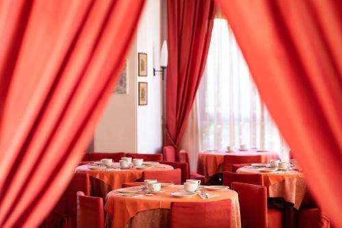 Hotel Rivamare - image 13