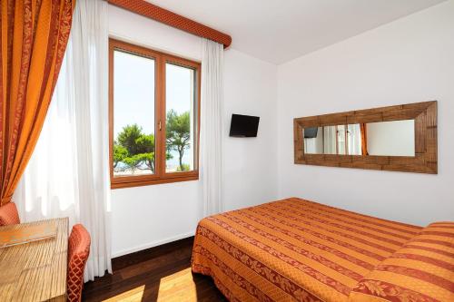 Hotel Rivamare - image 12