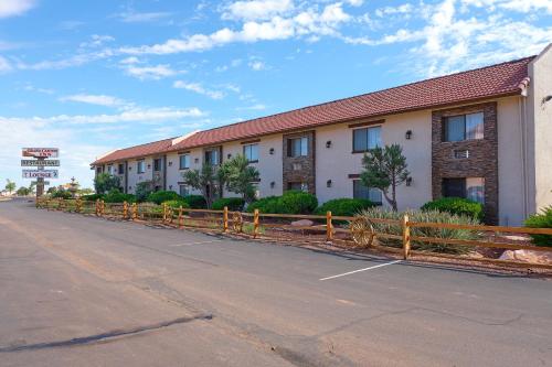 Grand Canyon Inn and Motel - South Rim Entrance