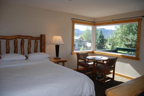 Discovery Lodge - Accommodation - Estes Park