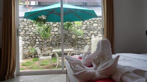 View, OYO 301 Meth Suites in Pamunugama