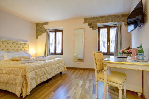 Photo - Hotel Volterra In