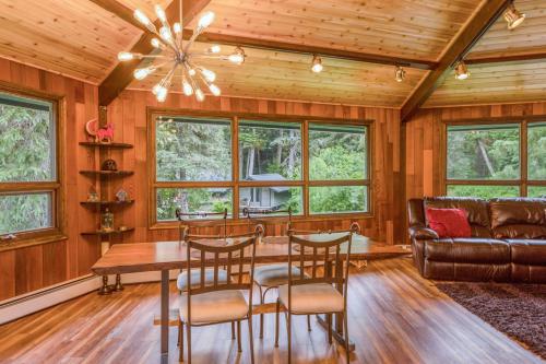 The Octagon in Girdwood - image 4