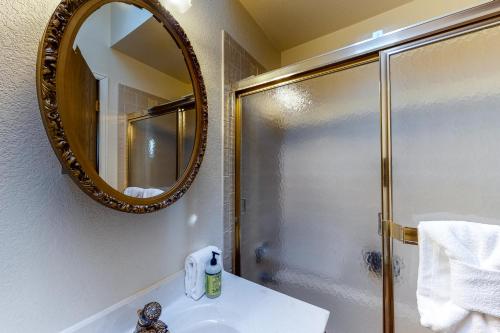 Dog-Friendly Winter Park Condo - image 9