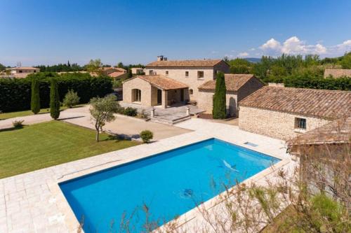 Villa es Taillades Provenal charm gîte à louer Taillades