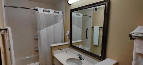 모텔 6 덜루스, GA- 애틀란타- Gwinnett 플레이스 - 화장실