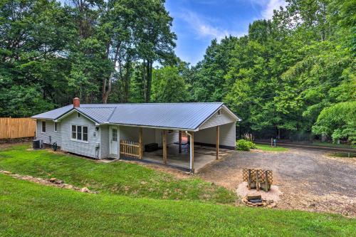 Scenic Asheville Escape Near Blue Ridge Parkway!