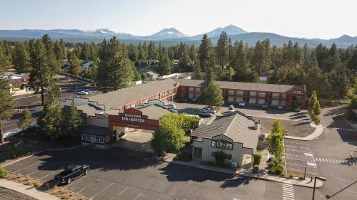 Sissepääs, Sisters Inn & Suites in Sisters (OR)