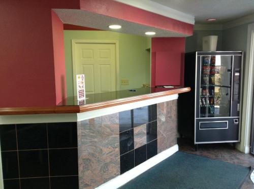 ล็อบบี้, Crossroads Inn in เลบานอน (IN)