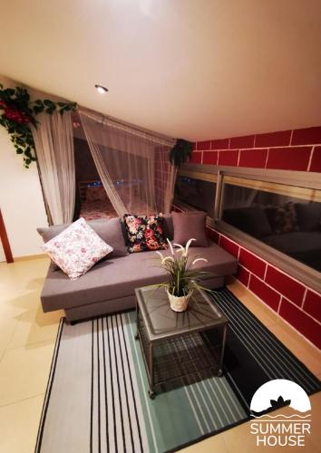  35 Hectare Farm, Animals, Pool And Relax in La Secuita