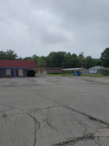 Gray Plaza Motel West Frankfort - 평면도