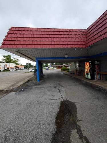 ทางเข้า, Gray Plaza Motel West Frankfort in เวสท์แฟรงค์ฟอร์ต (อิลลินอยส์)