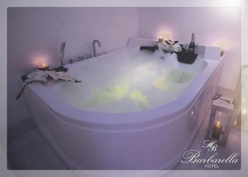 Barbarella Spa, Naples