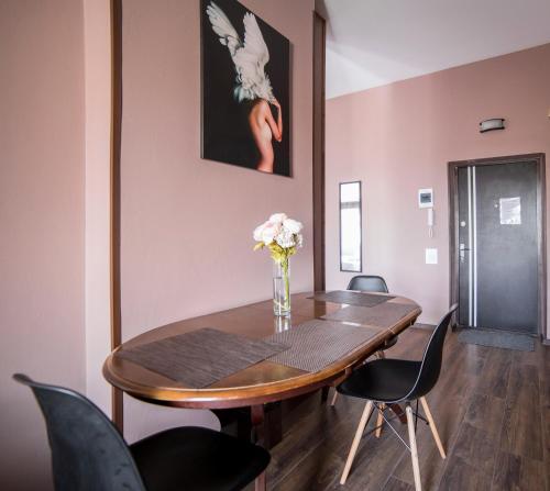 Apartment on Lychakivska in Lychakivskyi District