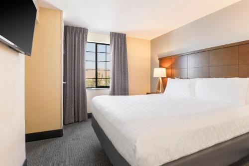 Staybridge Suites Reno Nevada, an IHG Hotel