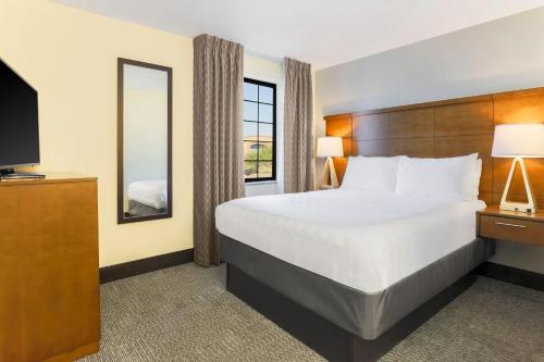 Staybridge Suites Reno Nevada, an IHG Hotel