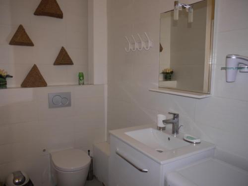 Beach - a modern studio flat in central Nice