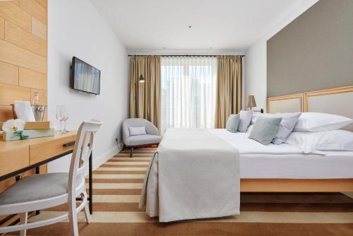 Hotel Budva - image 7