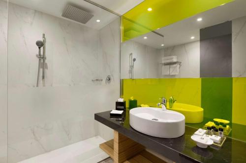 Standard Double Room with City View - Disability Access