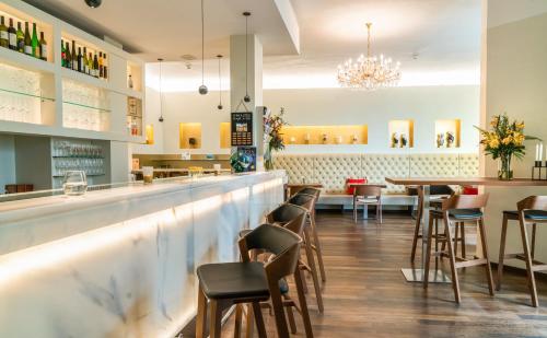 Hotel Rathaus - Wein & Design - image 14