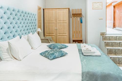 Economy Double or Twin Room