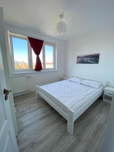 Ultracentral Opera Residence