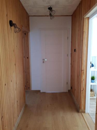 Apartament Aleksandra we Wielu z widokiem na jezioro