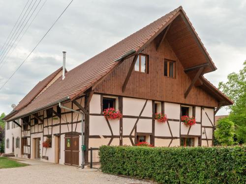 Comfortable Holiday Home in Petit-Croix near Novillard gîte à louer Rammersmatt