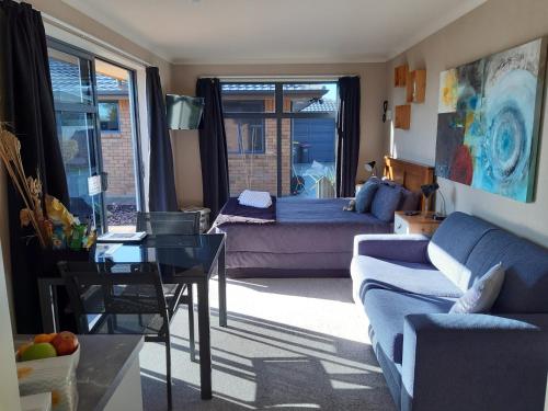 Modern BNB unit with Wifi and Breakfast Greymouth