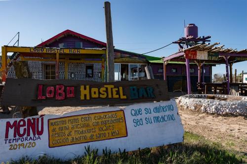 Lobo Hostel Bar