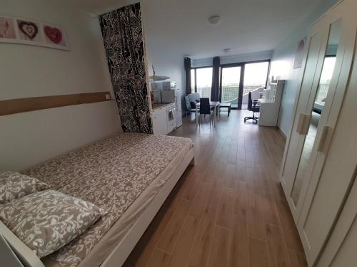 Apartment Cherry Bratislava & Free Parking