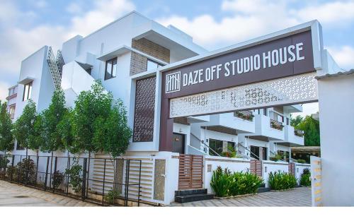 B&B Bhuj - Daze Off Studio house - Bed and Breakfast Bhuj