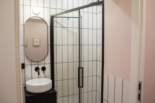 Holi Apartment